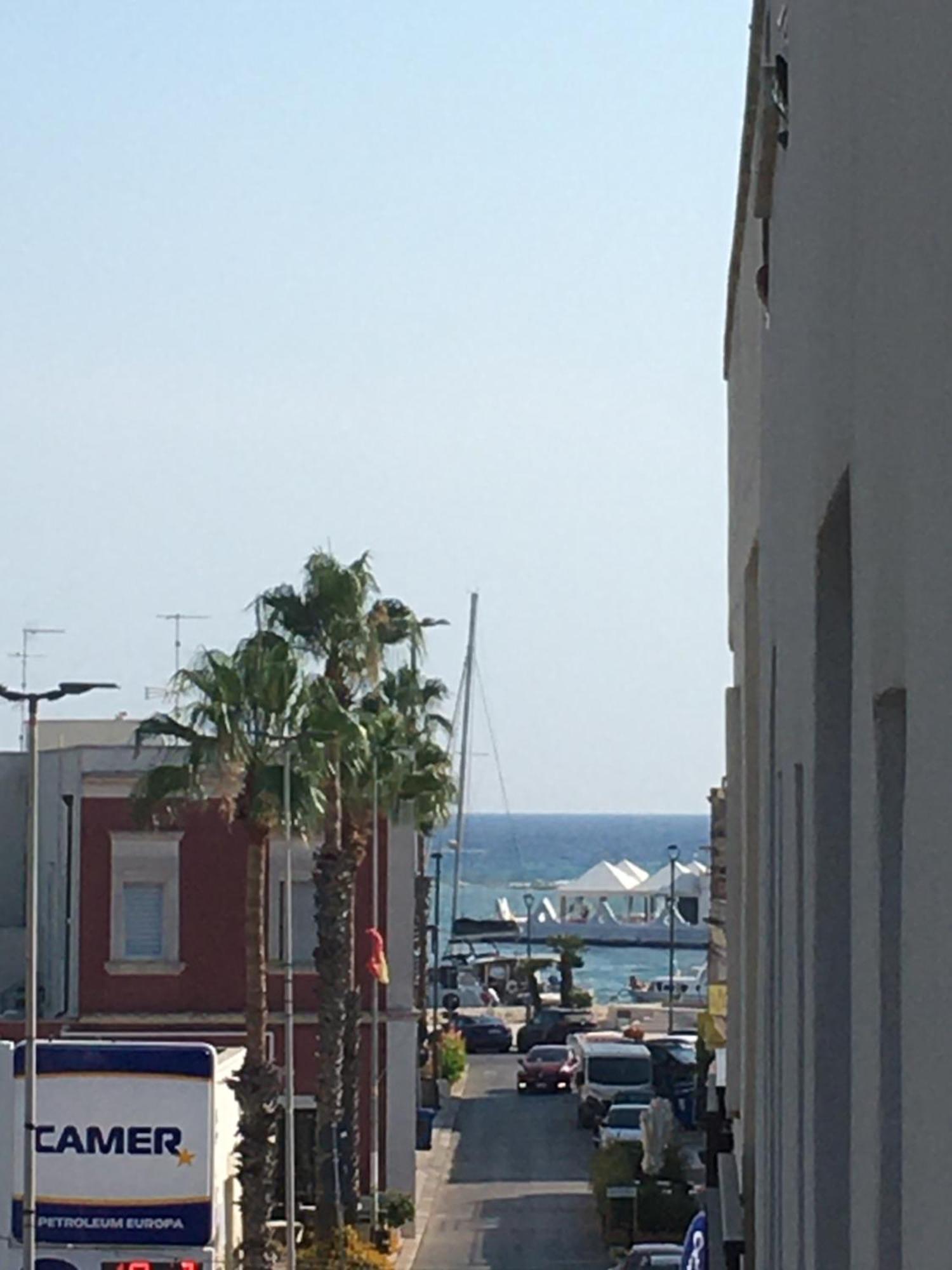 Delia Apartment Porto Cesareo Exterior photo